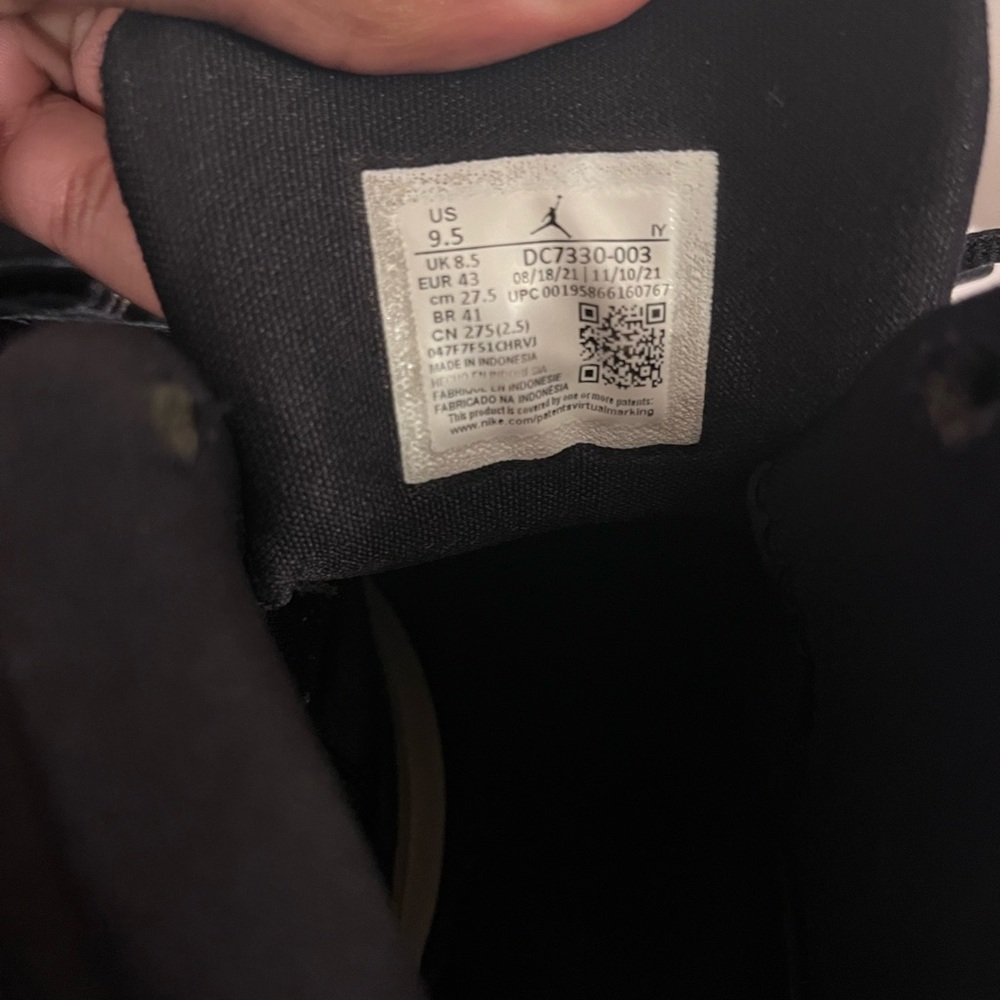 Air Jordan - Picture 5 of 8
